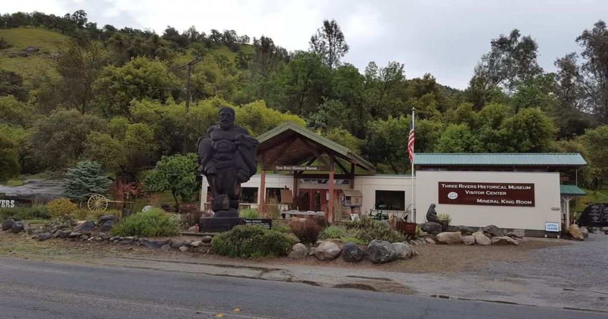 Things to Do in Three Rivers, CA, Things to Do in Three Rivers CA, Three Rivers city near Sequoia National Park, Sequoia National Park to Three Rivers