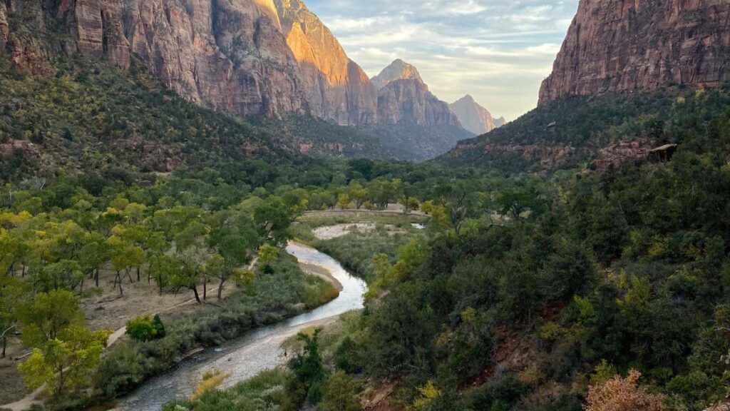 things do in Zion National Park, Hiking Trails in Zion National Park, Zion National Park Trails