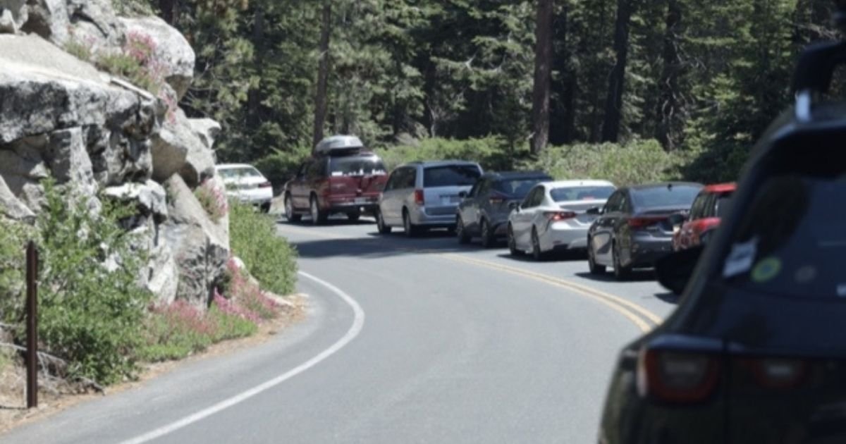 Sequoia National Park, Sequoia National Park road scene
